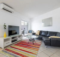 Peaceful 1 Bedroom Apartment with Parking - Accommodation Sunshine Coast