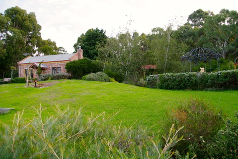 Pear Tree Hollow - Accommodation Sunshine Coast 0