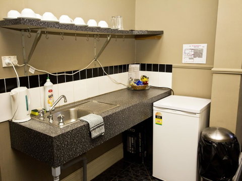 Peden's Hotel - Accommodation Sunshine Coast 3