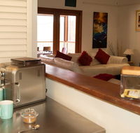 Pemberton Lodge - Accommodation Sunshine Coast
