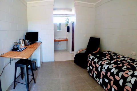 Pentland Hotel Motel - Accommodation Sunshine Coast 2