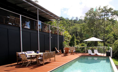 Phoenix Eumundi Bed & Breakfast - Accommodation Sunshine Coast 2