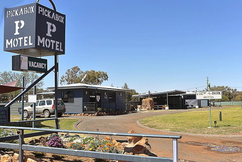 Pick A Box Motel - Accommodation Sunshine Coast 1