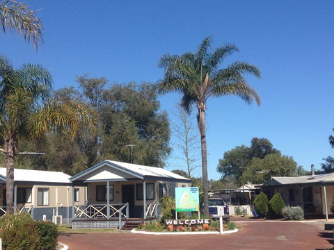 Pinjarra Caravan Park And Cabins - Accommodation Sunshine Coast 0