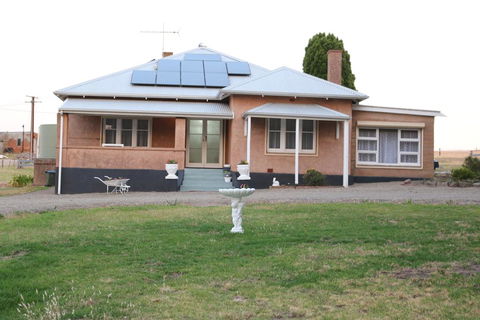 Pink Gums Farmstay - Accommodation Sunshine Coast 0