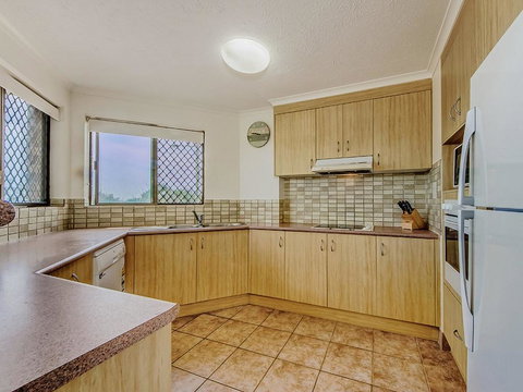 POINTVIEW LODGE, UNIT 2 - Accommodation Sunshine Coast 3