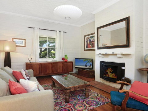 Poppy Cottage-delightful Pet Friendly Weatherboard - Accommodation Sunshine Coast 2
