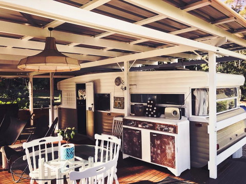 Poppy Luxe Caravan In The Byron Bay Hinterland - Accommodation Sunshine Coast 1