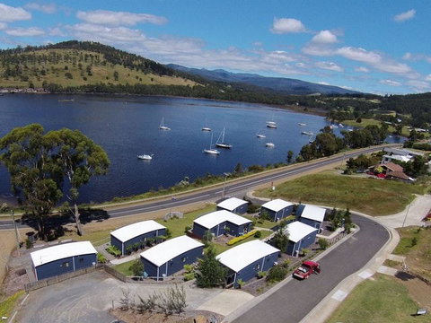 Port Huon Cottages - Accommodation Sunshine Coast 0
