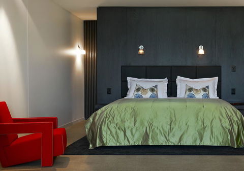 Port Phillip Estate - Accommodation Sunshine Coast 0