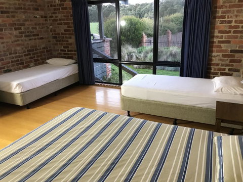 Prom Coast Holiday Lodge - Accommodation Sunshine Coast 1