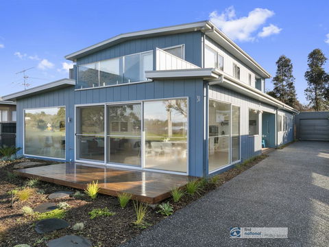 Pukeko Beach House, Rhyll - Accommodation Sunshine Coast 0