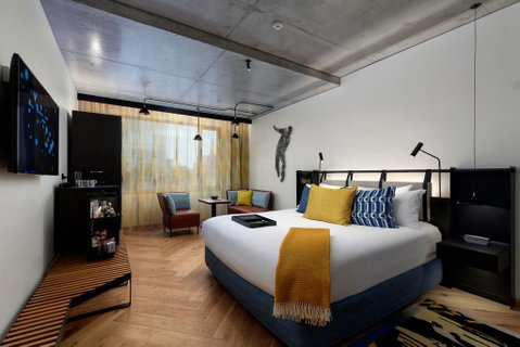 QT Melbourne - Accommodation Sunshine Coast 2