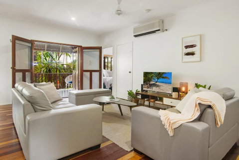 Queenslander At 4 Mile Beach Port Douglas - Accommodation Sunshine Coast 0