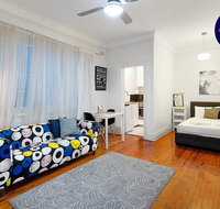 Quiet Art Deco - Cafe Central - Accommodation Sunshine Coast