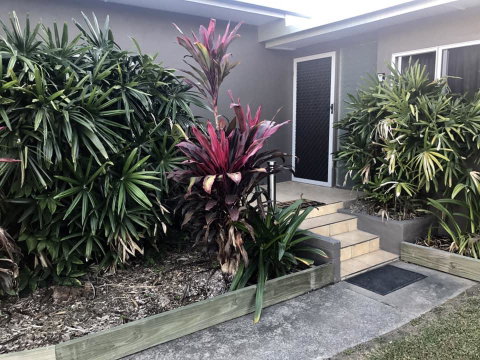 QUIRKY QUEENSLANDER 6 BEDROOM HOME - Accommodation Sunshine Coast 1