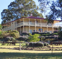 R on the Downs BnB  Cottages - Accommodation Sunshine Coast