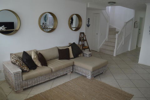 RAINBOW BAY 3 Bed Ocean Views & SPA On Roof Terrace - Accommodation Sunshine Coast 3