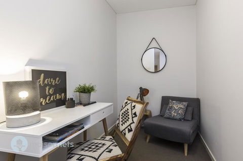 Redfern One Bedroom Apartment With Views - Accommodation Sunshine Coast 2