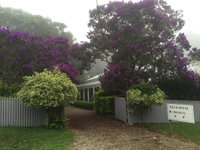 REED HOUSE at Maleny-The White Pavilion