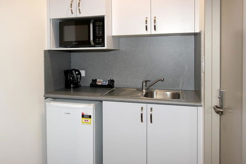 Reef Gardens Motel - Accommodation Sunshine Coast 1
