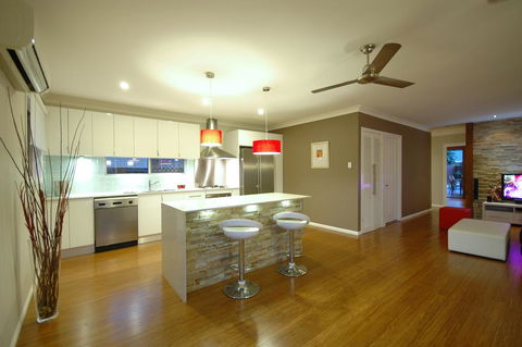 Reiki Spectacular House - Accommodation Sunshine Coast 2