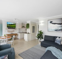 Renovated Moololaba Unit 100m To Beach - Accommodation Sunshine Coast