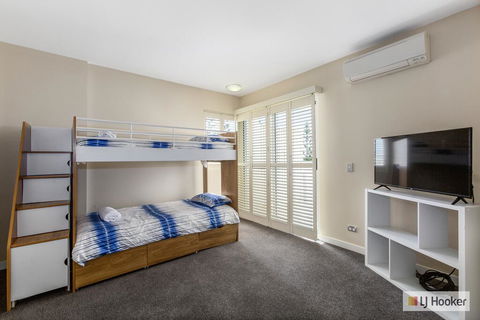 RESORT ON THE BEACH 1219/20 - Accommodation Sunshine Coast 3