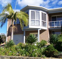 Retreat on Surf Beach - Accommodation Sunshine Coast