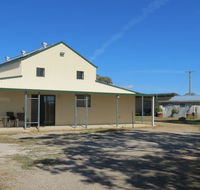 RETRO FUNNY FARM - Accommodation Sunshine Coast