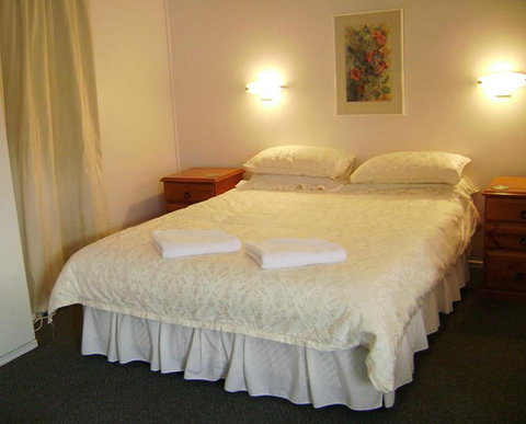 River Park Motor Inn - Accommodation Sunshine Coast 0