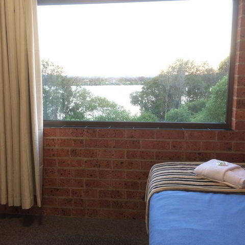 Riverview Motor Inn - Accommodation Sunshine Coast 3
