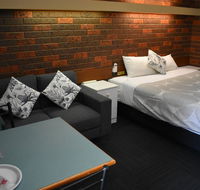 Riviana Motel - Accommodation Sunshine Coast
