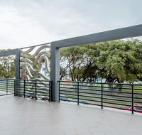 Rockingham Beachfront Apartment - Accommodation Sunshine Coast