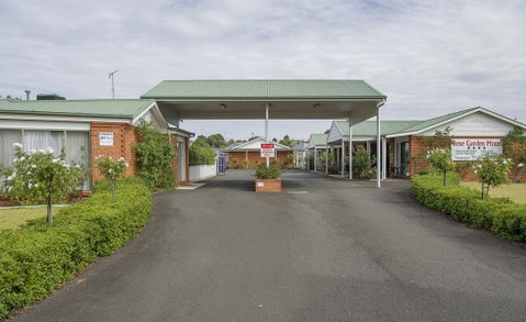 Rose Garden Motel - Accommodation Sunshine Coast 2