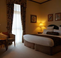 Royal Exchange Hotel - Accommodation Sunshine Coast