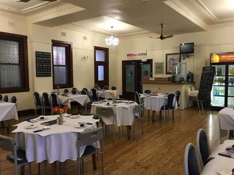 Royal Hotel Condobolin - Accommodation Sunshine Coast 2