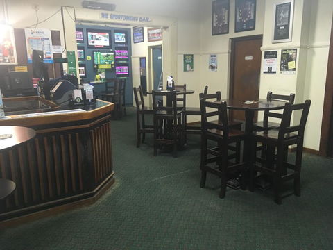 Royal Hotel Condobolin - Accommodation Sunshine Coast 3