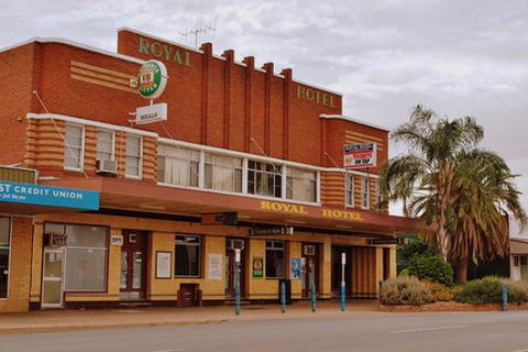 Royal Hotel Condobolin - Accommodation Sunshine Coast 0