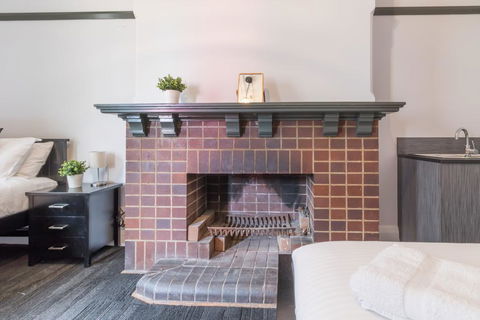 Royal Hotel Ryde - Accommodation Sunshine Coast 3