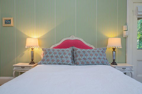 Russley Rural Retreat - Accommodation Sunshine Coast 0