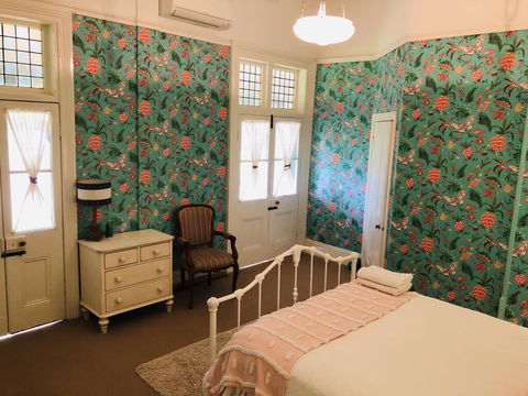 Russley Rural Retreat - Accommodation Sunshine Coast 2