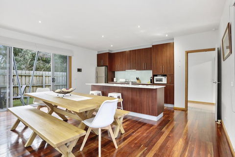 Rye Beach Executive Style - Accommodation Sunshine Coast 1