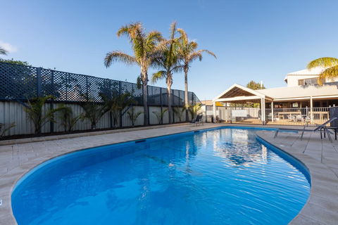 Sails Geraldton Accommodation - Accommodation Sunshine Coast 0