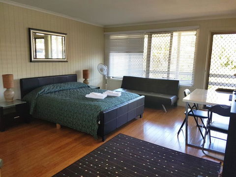 Sanctuary Lakes Fauna Retreat - Accommodation Sunshine Coast 2