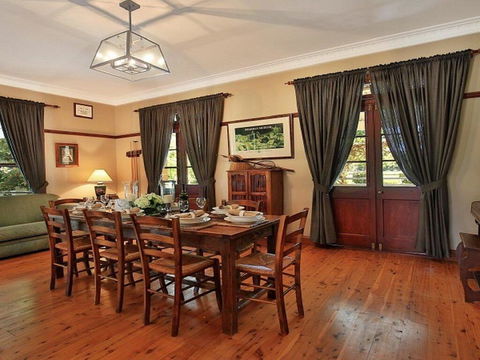 Sarnia - Period Home In Garden Oasis With Pool - Accommodation Sunshine Coast 3