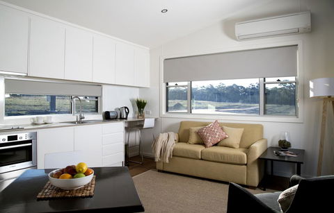 Savannah Cabins, Taronga Western Plains Zoo - Accommodation Sunshine Coast 0