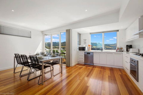 SEA NOOK - Seconds From The Beach - Accommodation Sunshine Coast 3