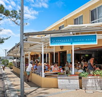 Seabreeze Beach Hotel - Accommodation Sunshine Coast