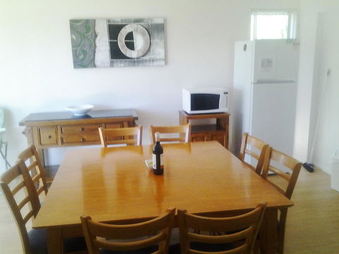 Seaside Villas - Accommodation Sunshine Coast 3